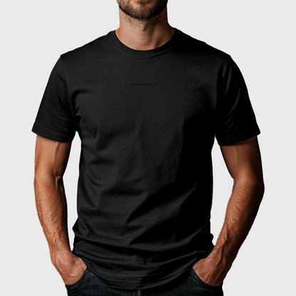 Camiseta negra con bordado de LCE